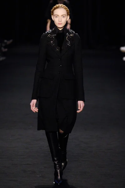 Look 29